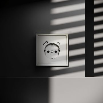 Розетка встраиваемая Voltum (Вольтум) S70 с заземлением и защитными шторками, 16А, с USB, A+С, (шелк) VLS040504