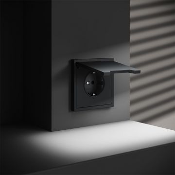 Розетка встраиваемая Voltum (Вольтум) S70 с заземлением, защитными шторками и крышкой 16А, (графит) VLS040307