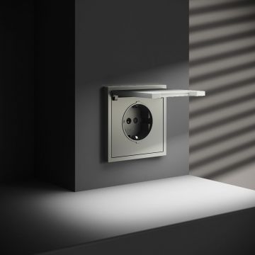 Розетка встраиваемая Voltum (Вольтум) S70 с заземлением, защитными шторками и крышкой 16А, (сталь) VLS040305