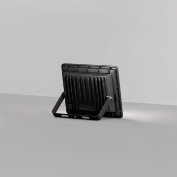 Уличный прожектор Maytoni (Майтони) светодиодный 30Вт 6500К IP65 Flood FL001-L30B6K