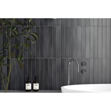 Керамогранит Equipe Massimo dark black matt 5х40 см