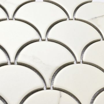 Мозаика Bonaparte (Бонапарт) Calacatta-scale Глянцевая 25.5x21.9 см (чип 7,44x7 см)