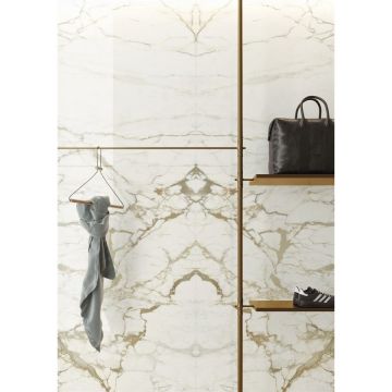 Керамогранит Ariostea Ceramica (Ариостэ Керамика) Ultra Marmi Calacatta Macchia Vecchia polished 150x300 см, UM6L300575