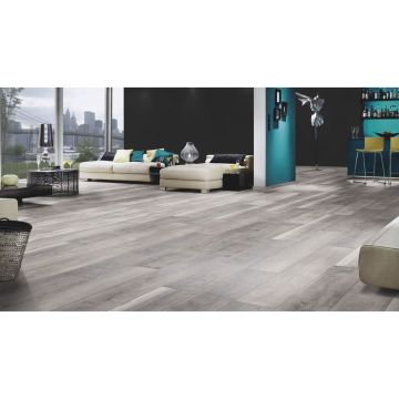 Ламинат UltraFlooring (Ультра Флуринг) Super Natural Classic 8/33 Дуб Блеквотер (Oak Blackwater) , K413