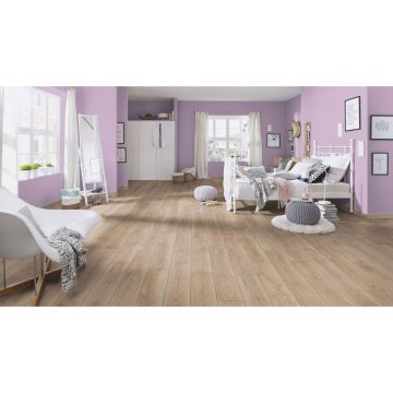 Ламинат UltraFlooring (Ультра Флуринг) Super Natural Classic 8/33 Дуб Бискотти (Oak Biscotti) , K453