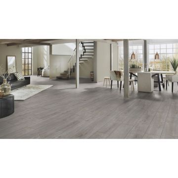 Ламинат UltraFlooring (Ультра Флуринг) Variostep Classic 8/32 Дуб Атомик (Oak Atomic) , K392