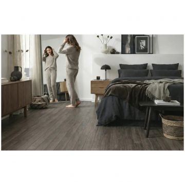 Ламинат Floor Fort Oak Heritage 10/33 Дуб Сюррей 1220х130 мм, с фаской 19011-5