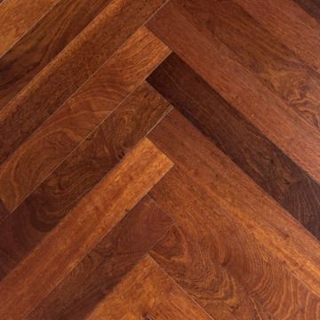 Инженерная доска Wood Bee (Вуд Би) Herringbone (Английская елка) Sapele 600х92х12 мм